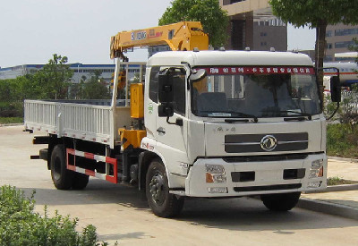 東風8噸隨車吊